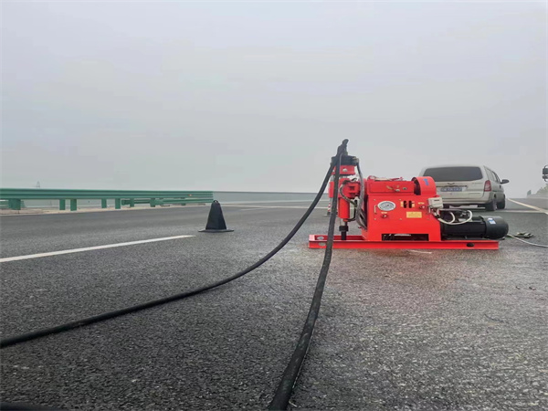 岑溪马路路基路面开裂下沉注浆加固灌浆